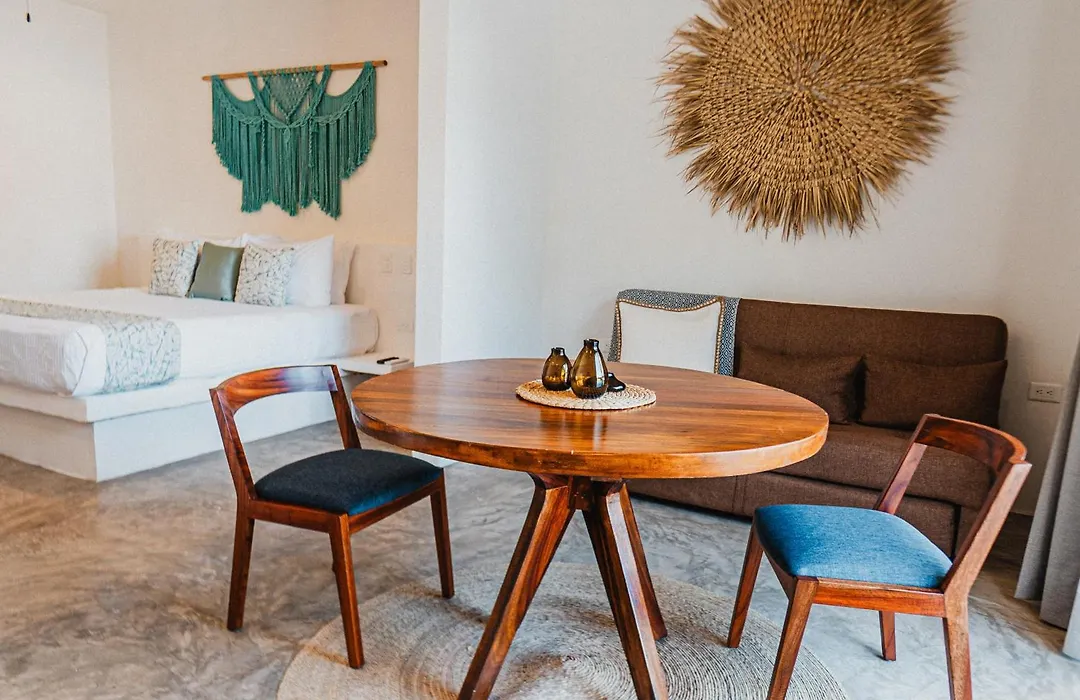 Hau Holbox, Oceanfront Boutique Hotel-1