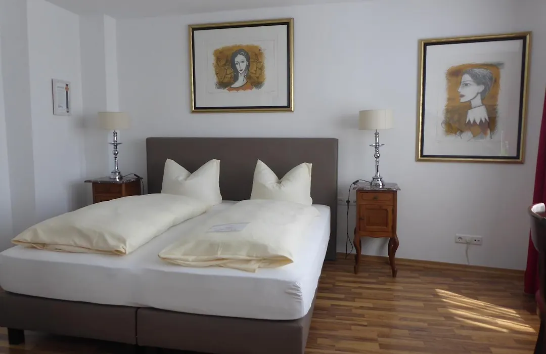 Hotel Weinhaus Hoff-1