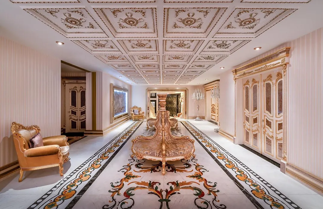Les Ambassadeurs Hotel Casino&Marina-1