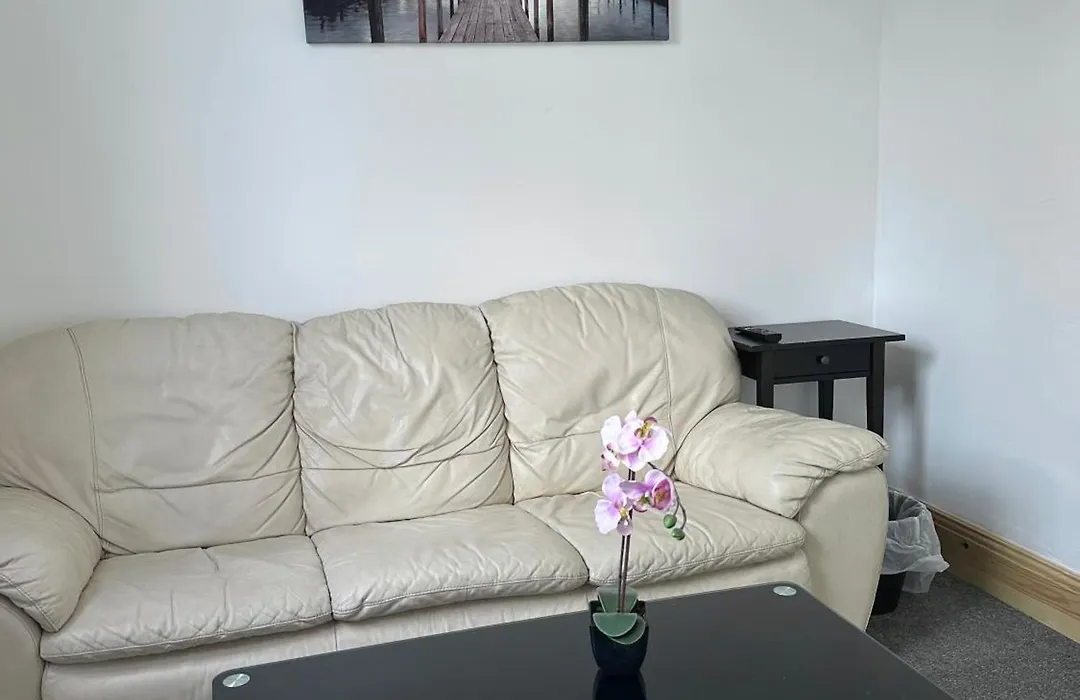 Browning House Bedrooms I Long Or Short Stay I Special Rate Available-1
