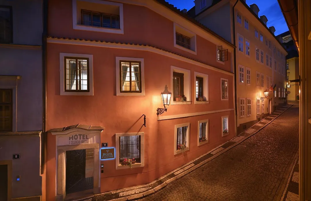 Hotel At The Green Grape-1