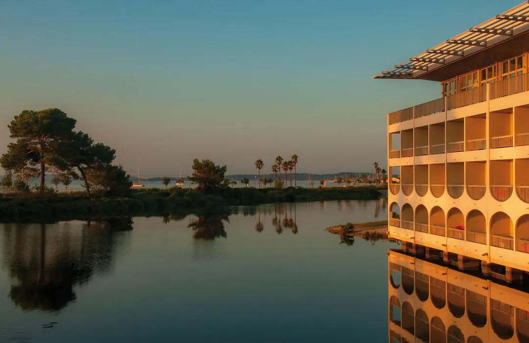 Hotel Club Le Plein Sud Vacances Bleues-1