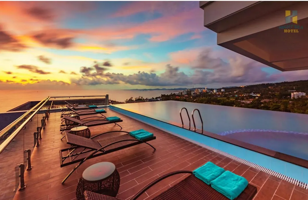 Night Sea Hotel-1