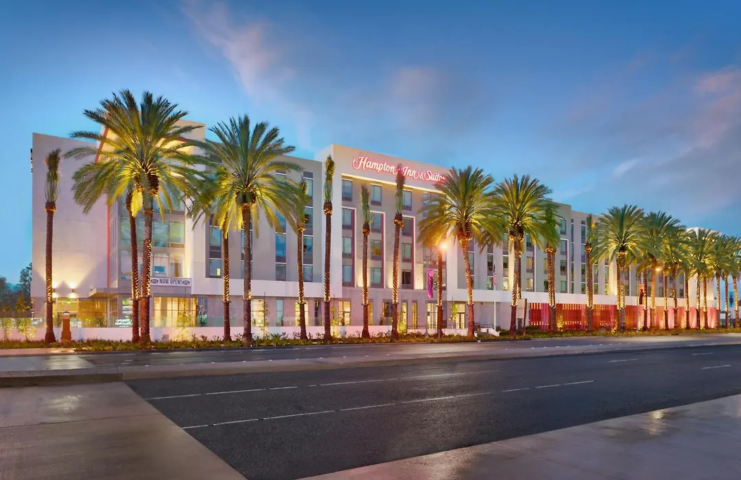 Hampton Inn & Suites Anaheim Resort Convention Center-1