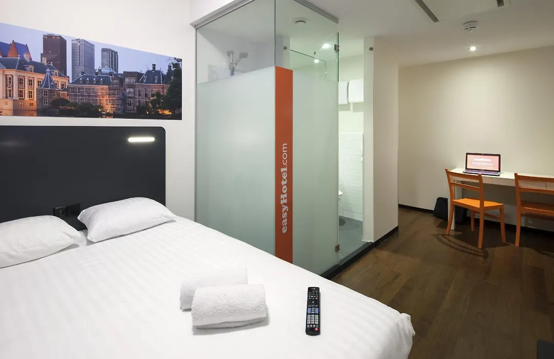 Easyhotel The Hague City Centre-1