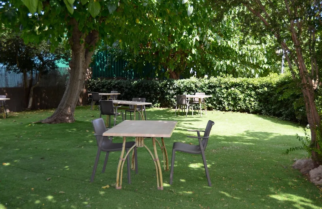Hostal Blayet - Hostal Automatizado-1
