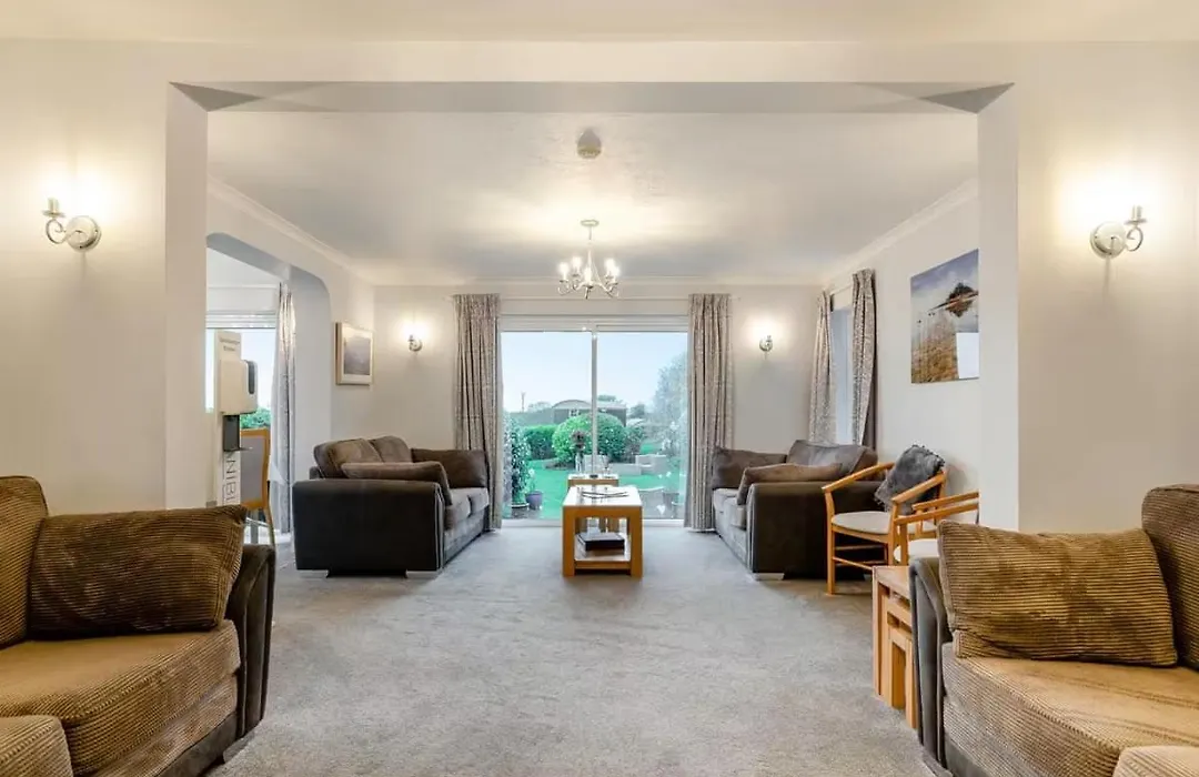 Beacon Country House & Luxury Shepherd Huts-1