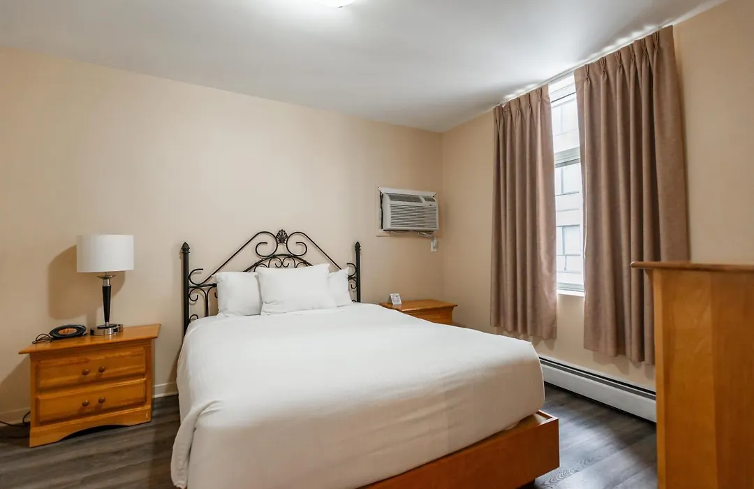 Hotel le Roberval-1