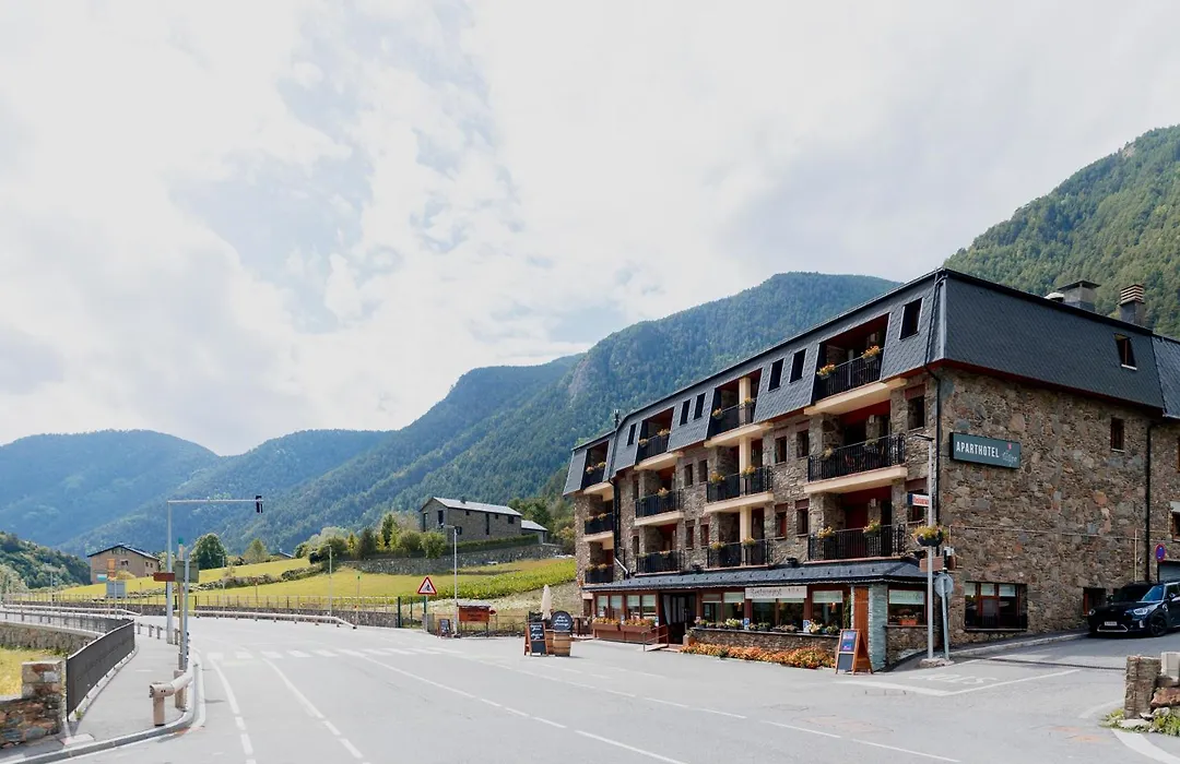 Pierre&Vacances Aparthotel La Tulipa-1