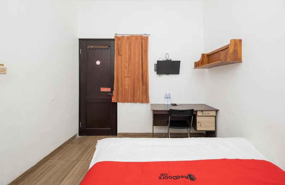 Reddoorz At Nginden Surabaya-1