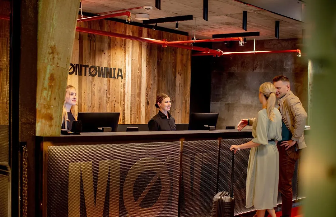 Montownia Lofts & Experience-1