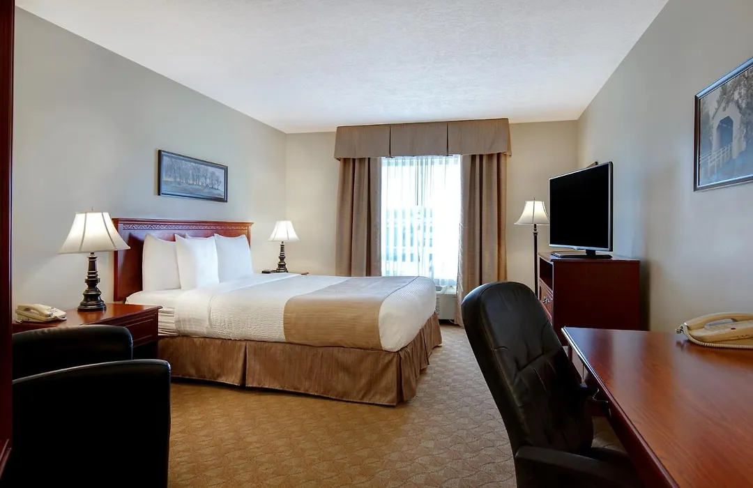 Days Inn By Wyndham Dawson Creek-1