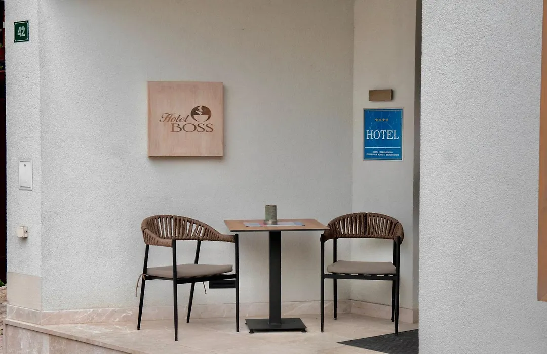 Hotel Boss-1