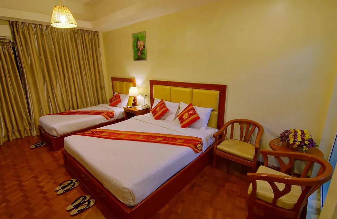 Gold Yadanar Hotel-1
