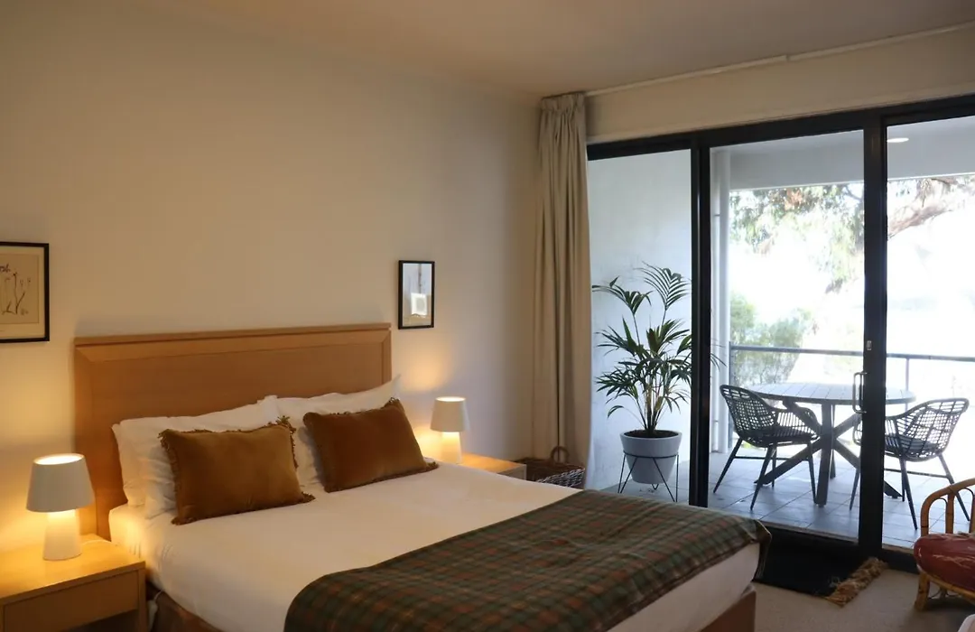 Lorne Surf Apartments-1
