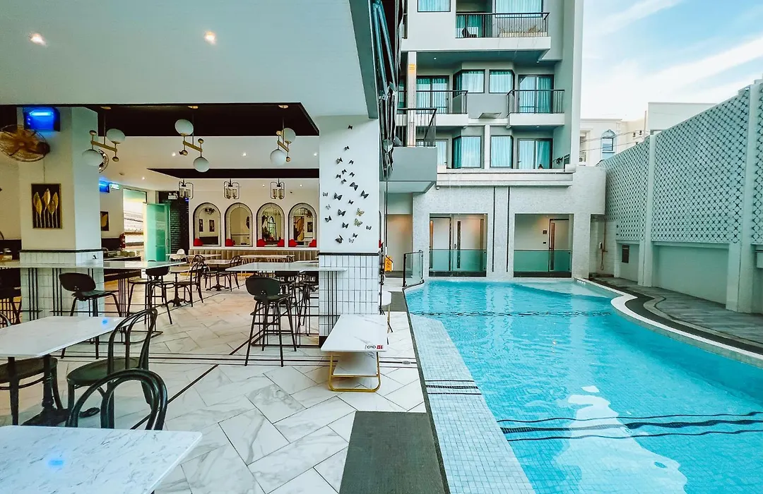 Ratri Hotel Phuket Old Town-1
