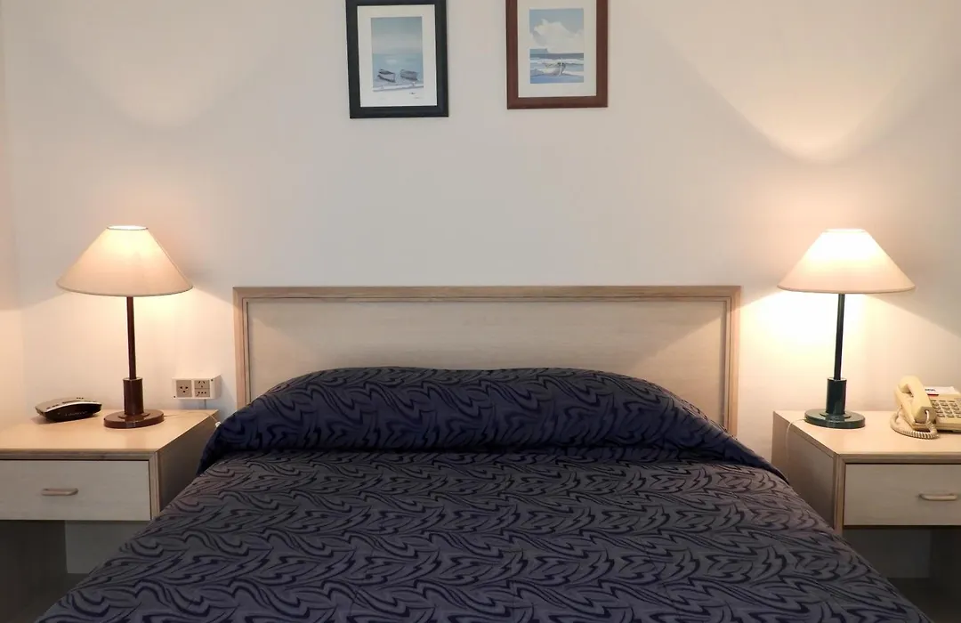 Hotel Tres Cruces-1