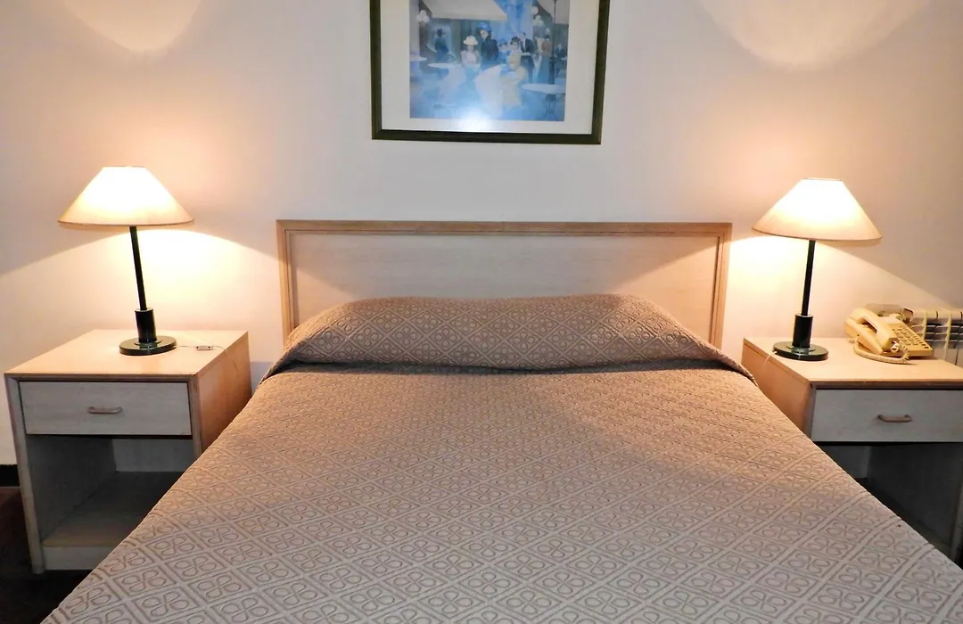 Hotel Tres Cruces-1