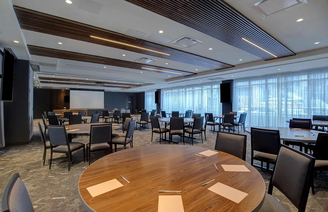 Hampton Inn Montreal Downtown, Qc-1