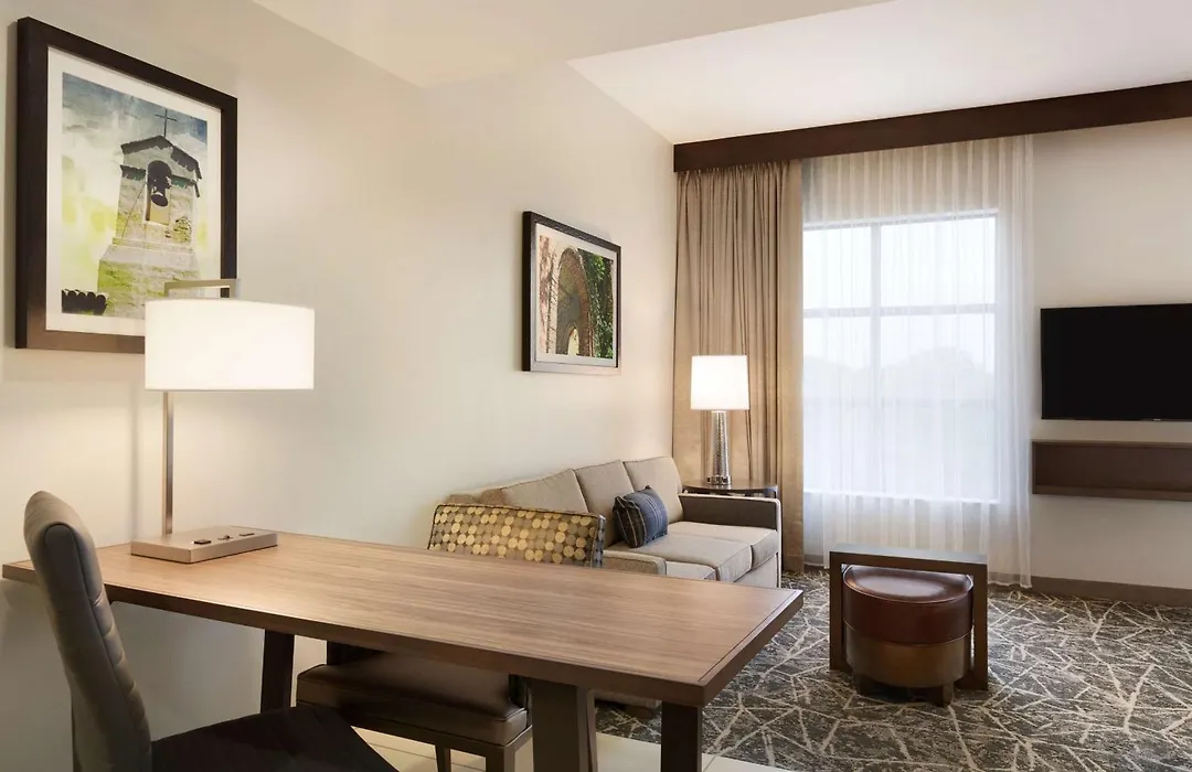 Embassy Suites San Antonio Brooks City Base Hotel & Spa-1