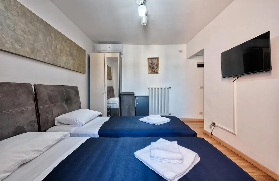Hotel Trieste-1