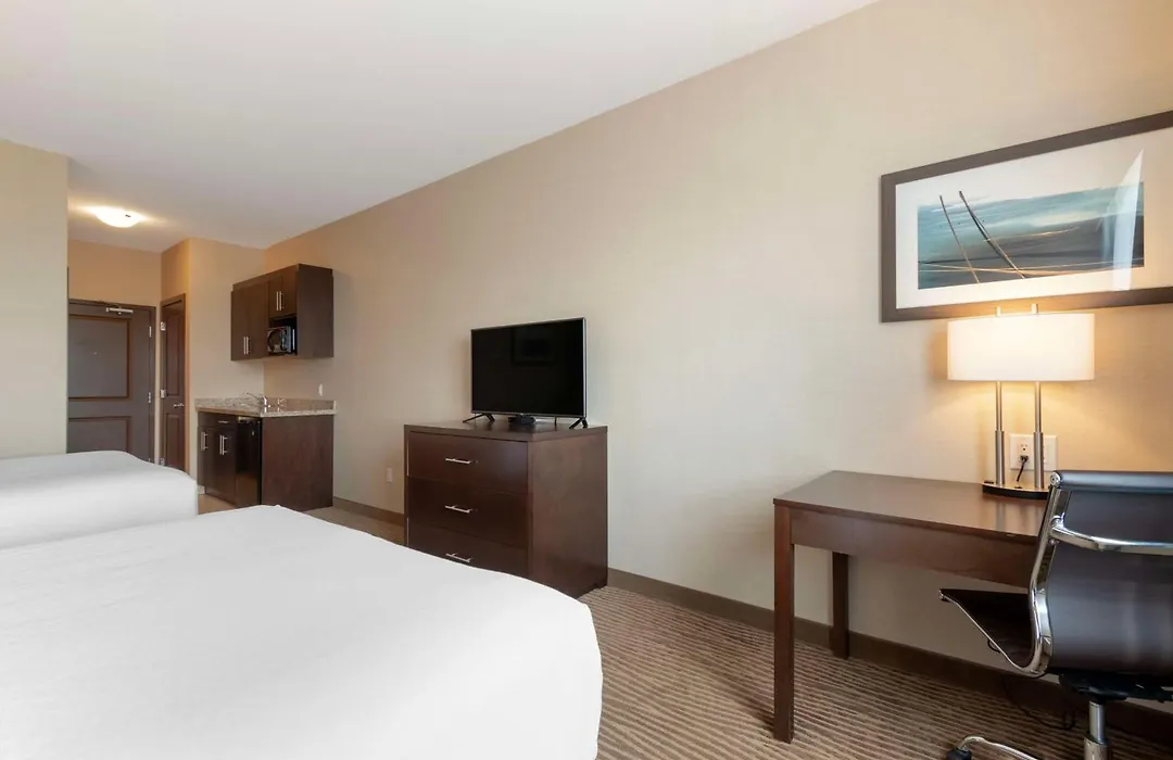 Best Western Plus Moosomin Hotel-1