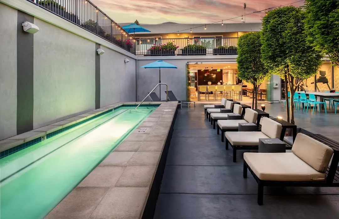 Hotel Lucent-1