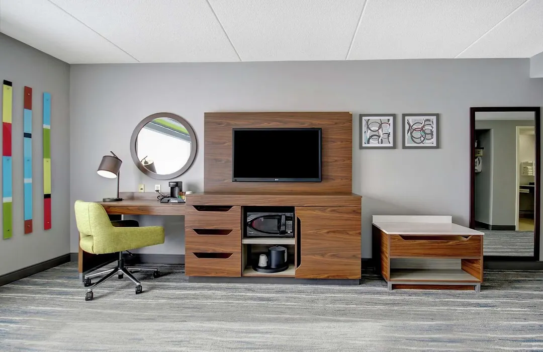Hampton Inn & Suites Guelph-1