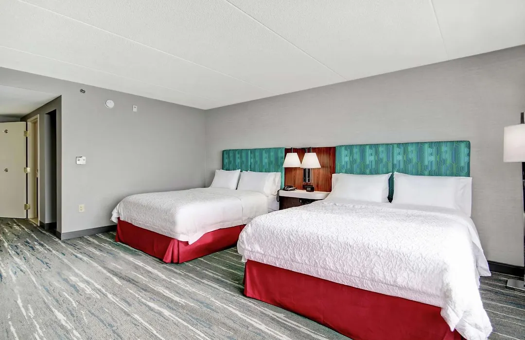 Hampton Inn & Suites Guelph-1