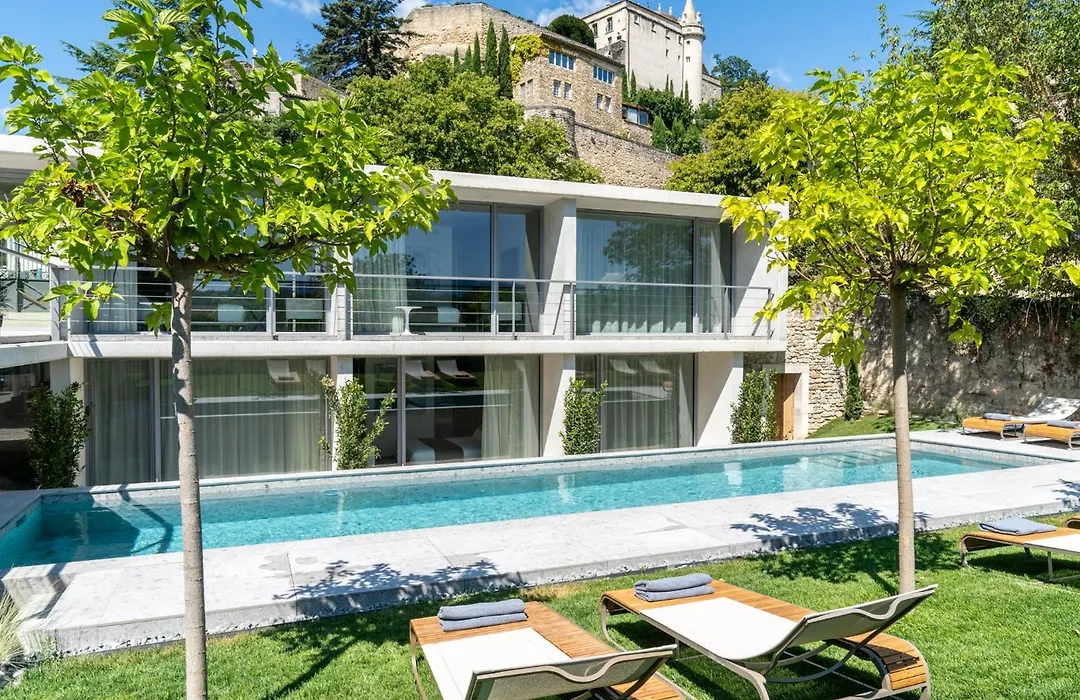 Le Pavillon M, Piscine et Spa au pied du château, Petit-Déjeuner inclus, Parking privé-1