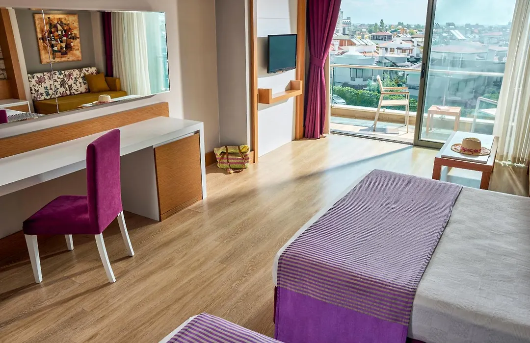 Tui Magic Life Jacaranda-1