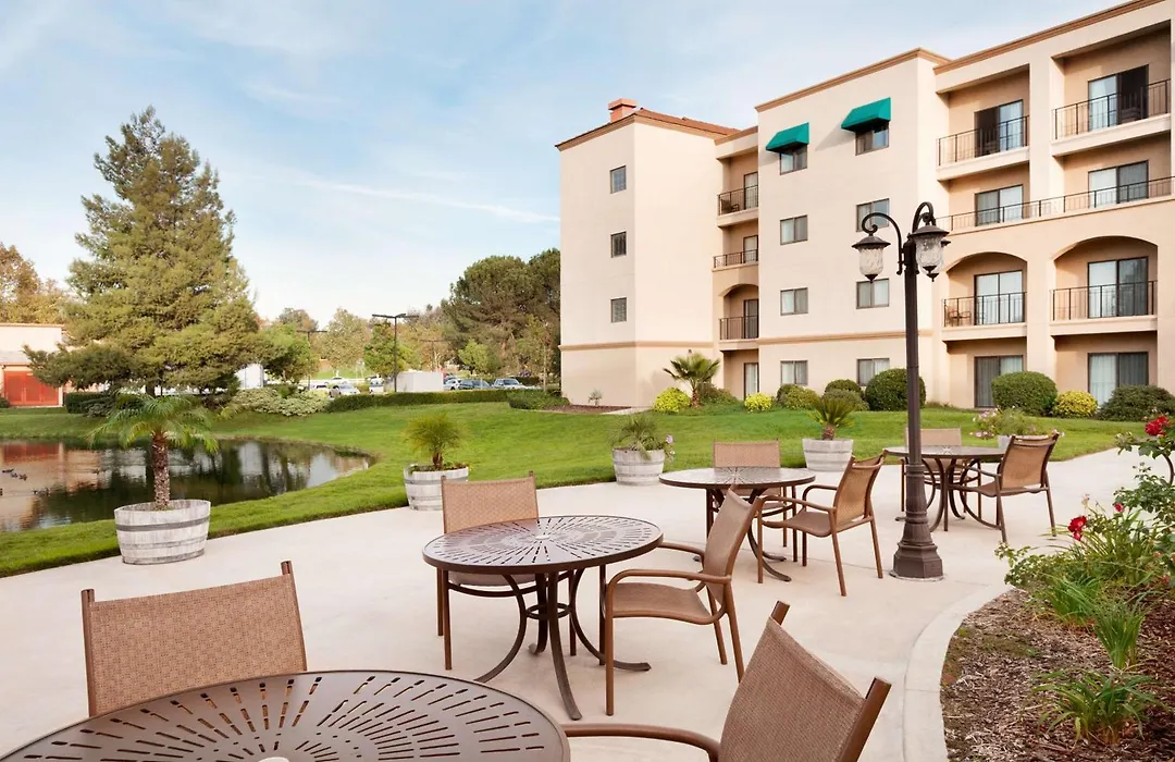 Embassy Suites By Hilton Temecula Valley Wine Country-1