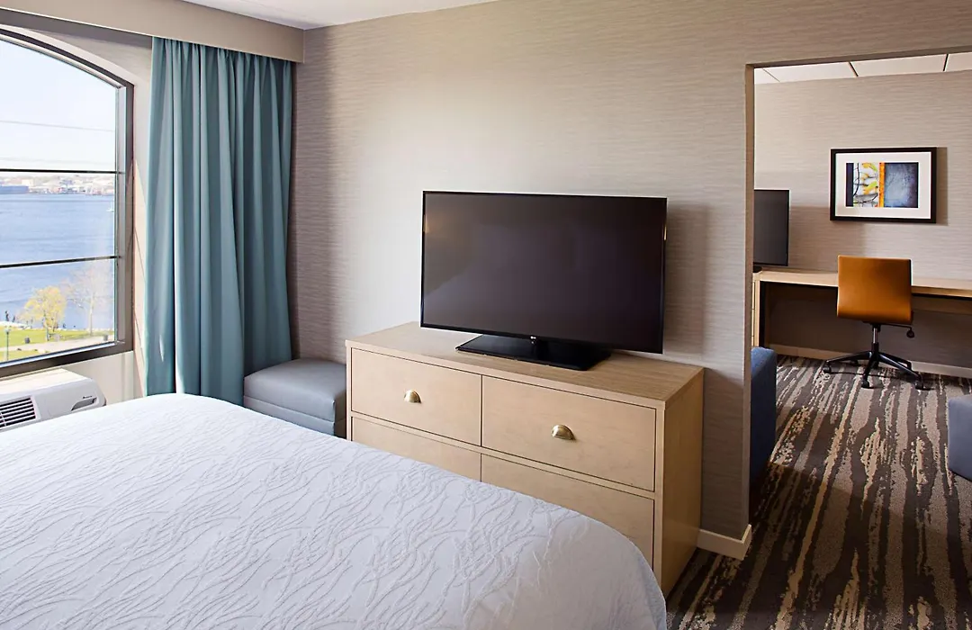 Hilton Garden Inn Providence Waterfront-1