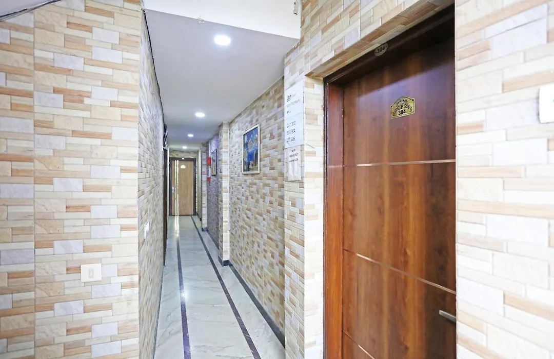 Hotel Preet Palace -5 Mints Walk From Nizamuddin Railway Station-1