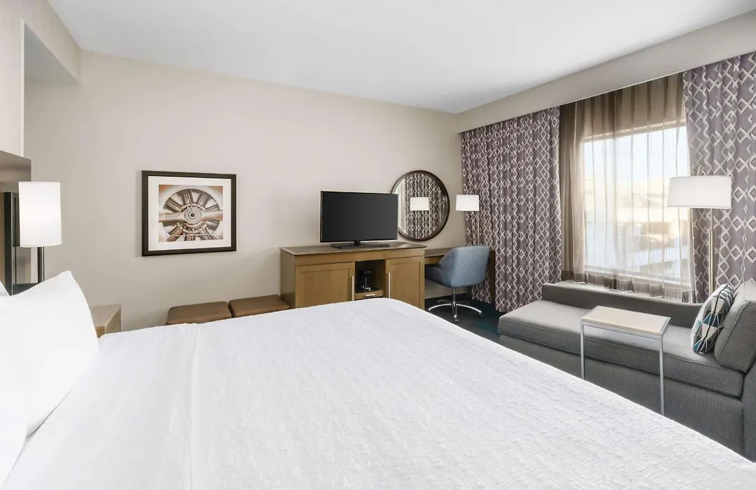 Hampton Inn & Suites Lax El Segundo-1