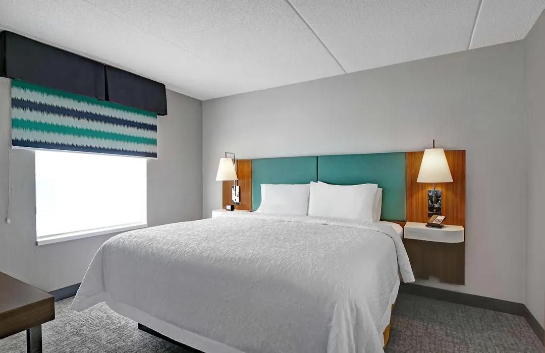 Hampton Inn & Suites Belleville-1