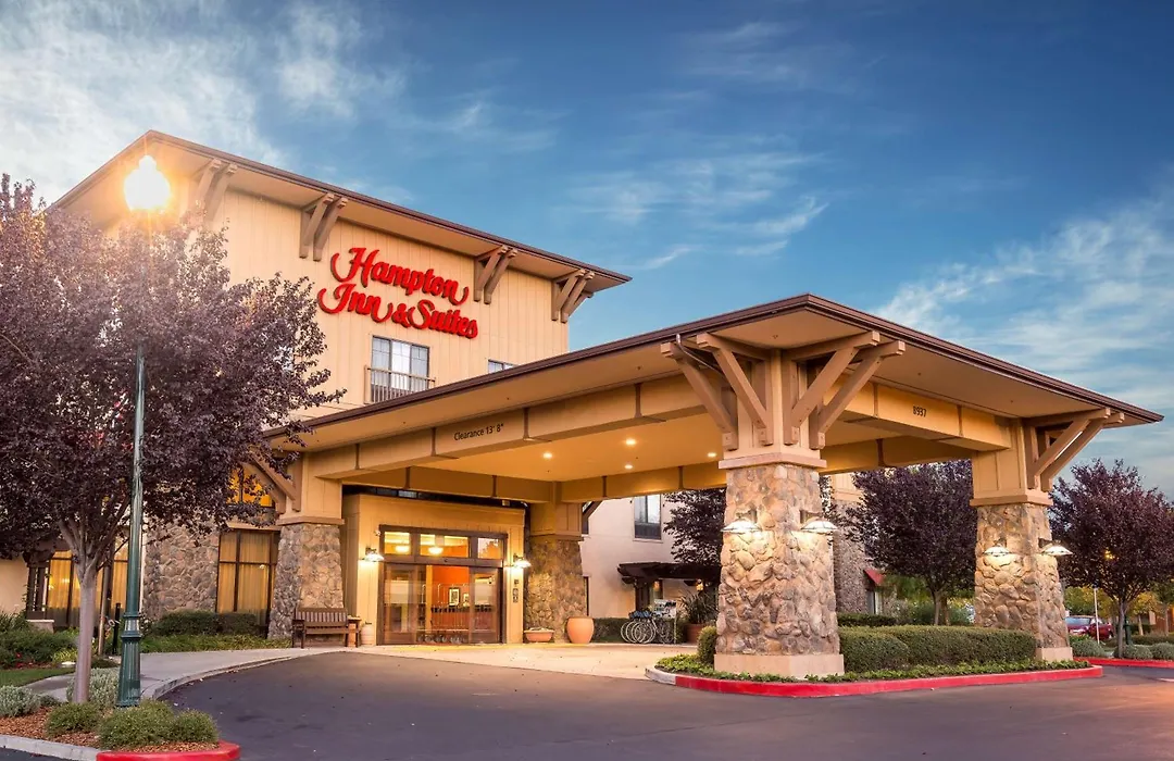 Hampton Inn & Suites Windsor-Sonoma Wine Country-1
