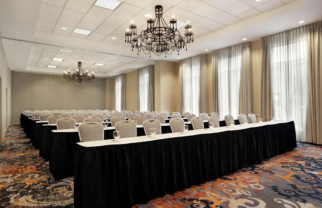 Hilton Garden Inn New Orleans Convention Center-1