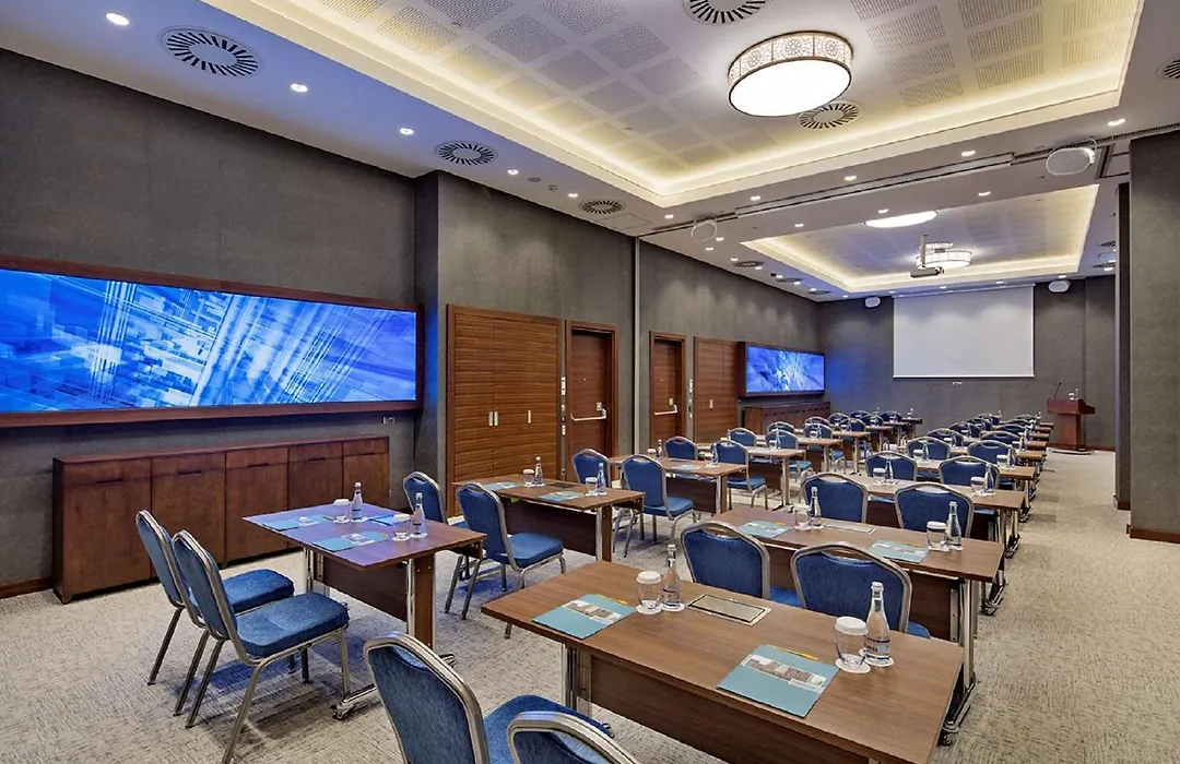 Hilton Garden Inn Izmir Bayrakli-1