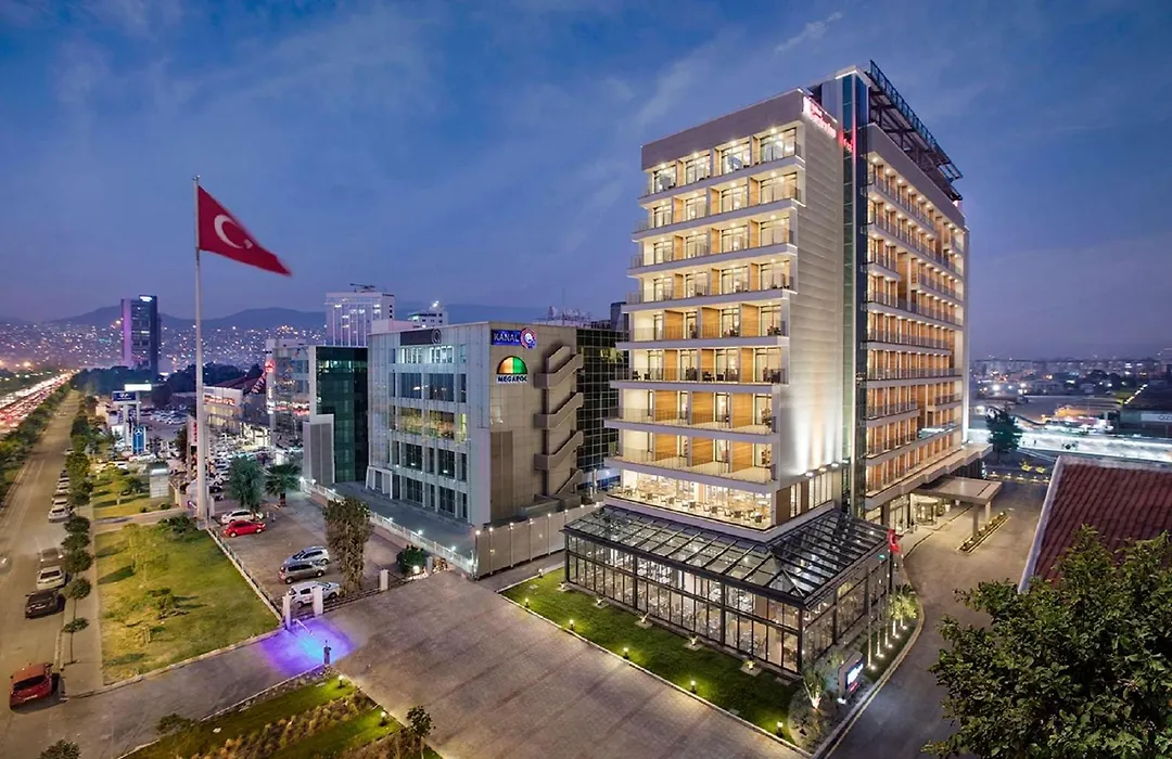 Hilton Garden Inn Izmir Bayrakli-1