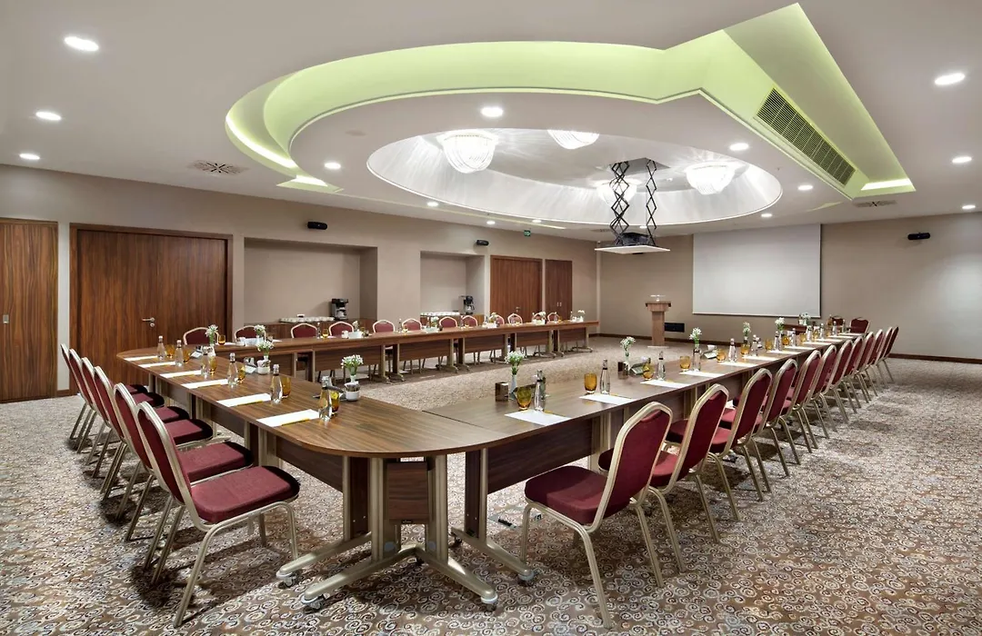 Hilton Garden Inn Istanbul Beylikduzu-1