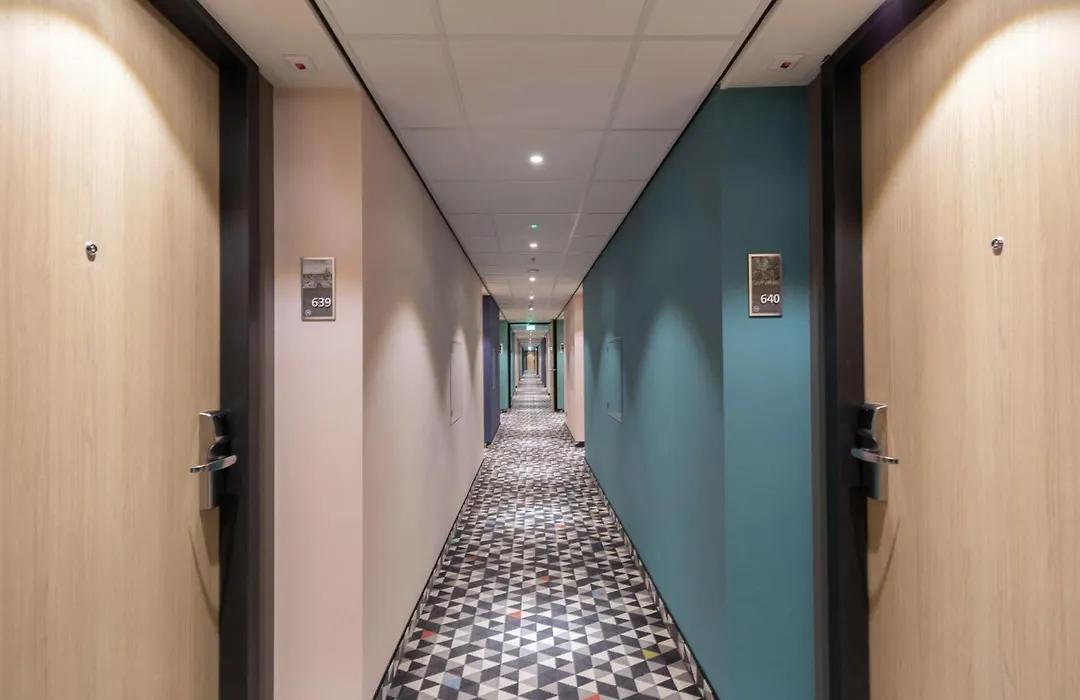 Hampton By Hilton Utrecht Centraal Station-1