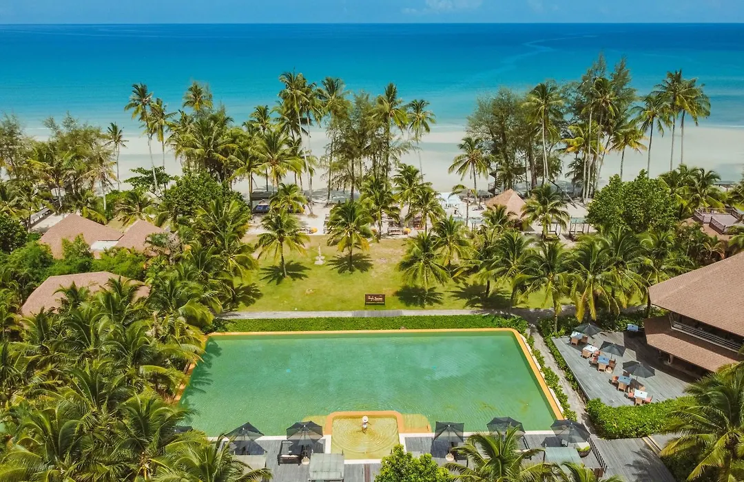 High Season Pool Villa & Spa-1