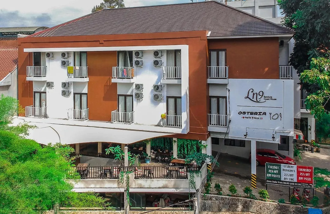 Ln9 Bandung Guest House-1