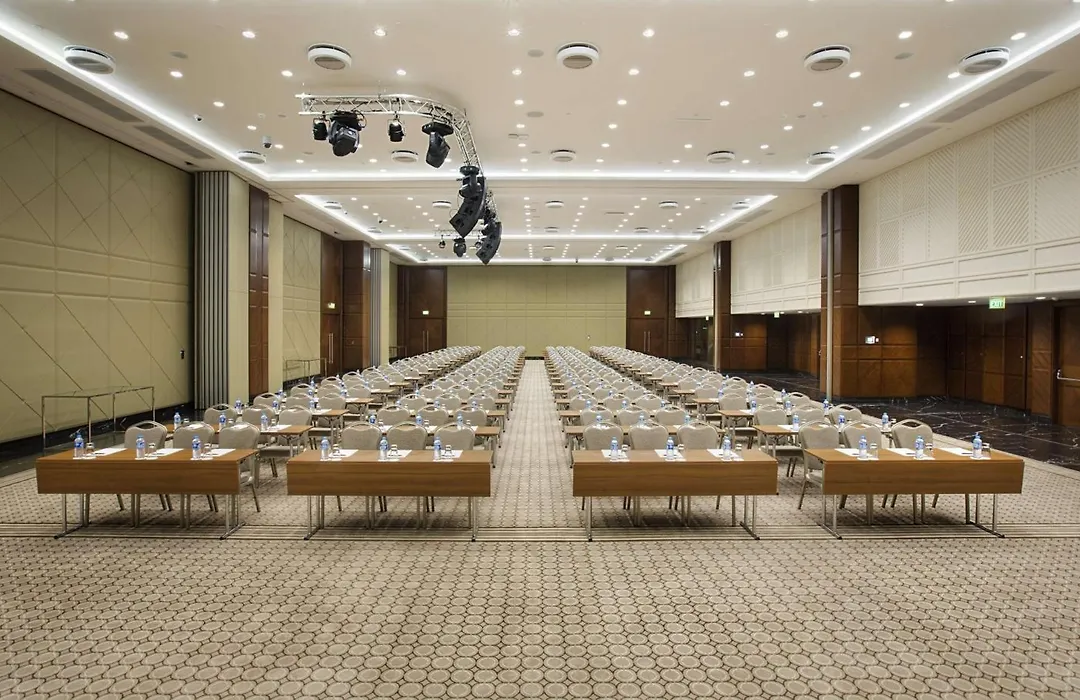DoubleTree by Hilton Istanbul-Avcilar-1