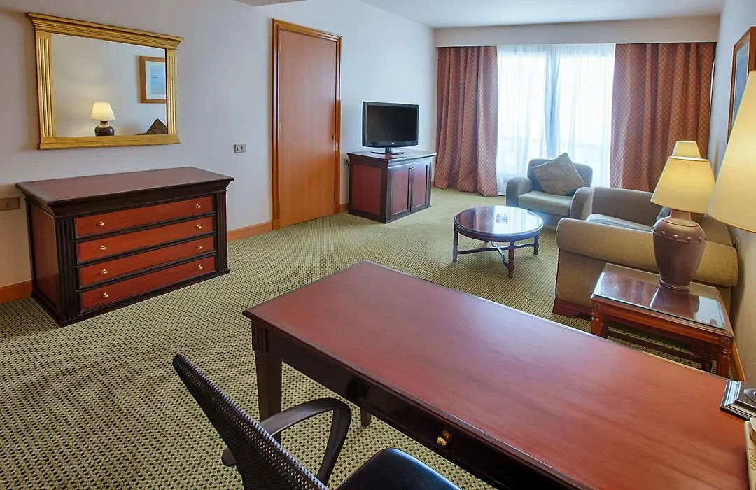 Hilton Alexandria Green Plaza-1