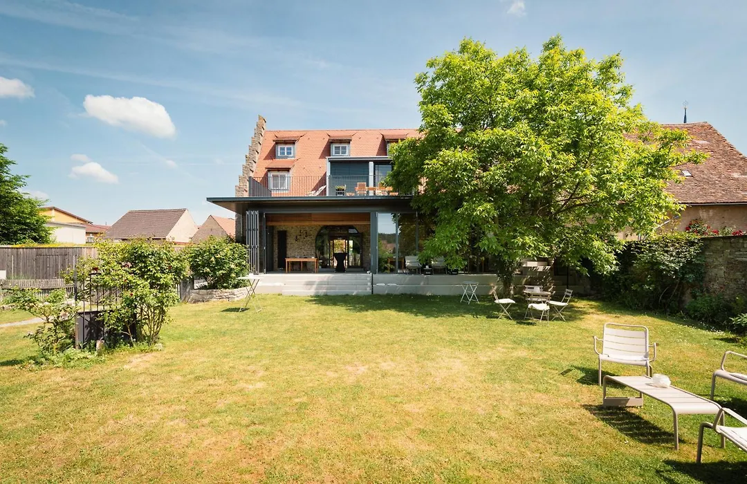 Villa Sommerach-1