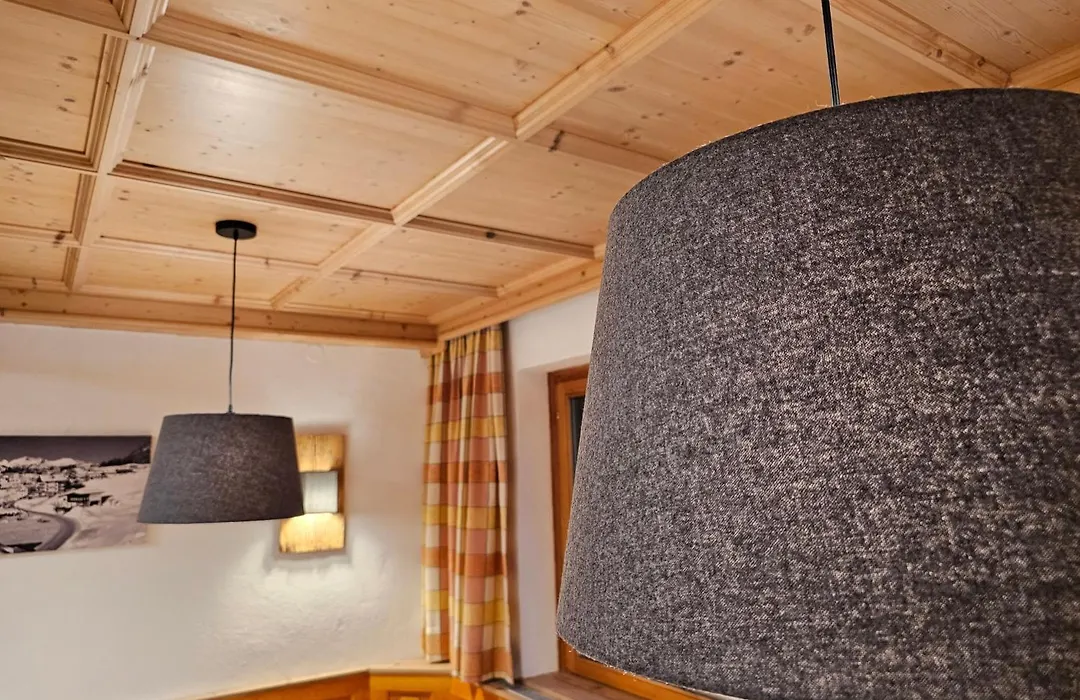 Bergkristall B&B-1