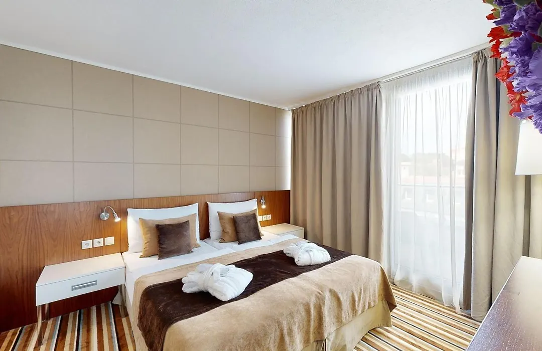 Business Hotel Astrum Laus-1