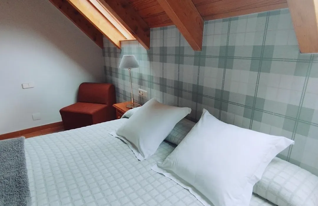 Hotel Ostau D'Oc-1